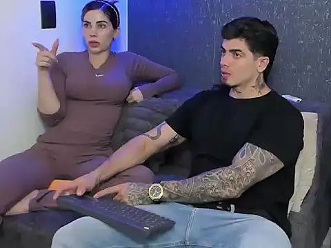 latin couple04 online show from June 1, 3:08 am