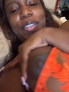 Dulceyesi online show from July 5, 10:32 am