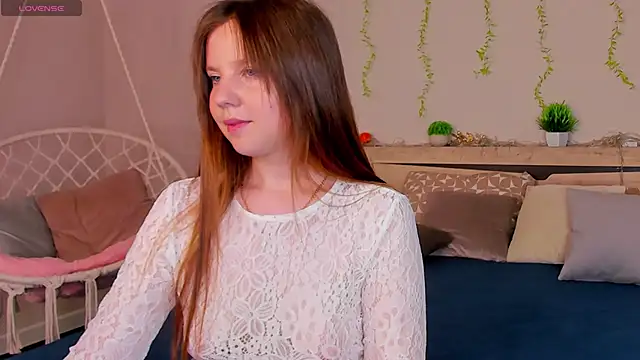 Violeta Paul online show from June 13, 3:04 am