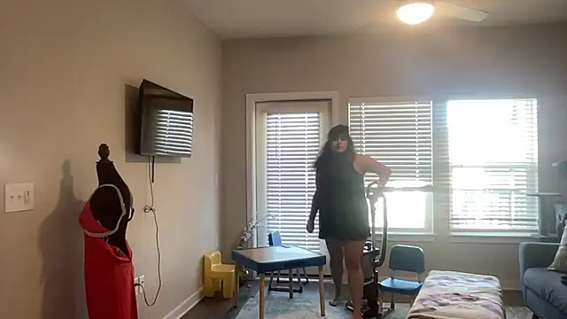 maddiliz online show from October 15, 5:59 pm