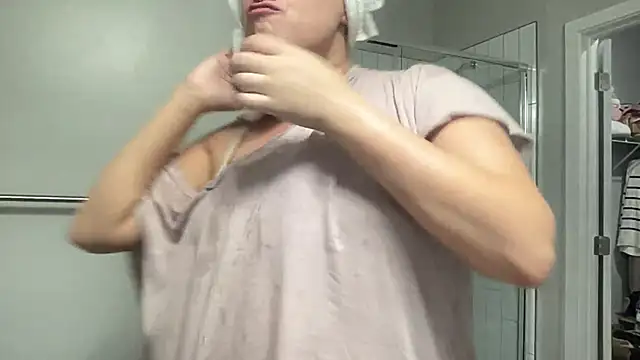 maddiliz online show from October 19, 1:29 am