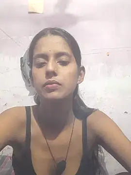 Saloni-Tyagi online show from July 5, 1:17 pm