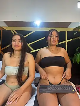 CrystalCarrington online show from July 3, 2:01 pm