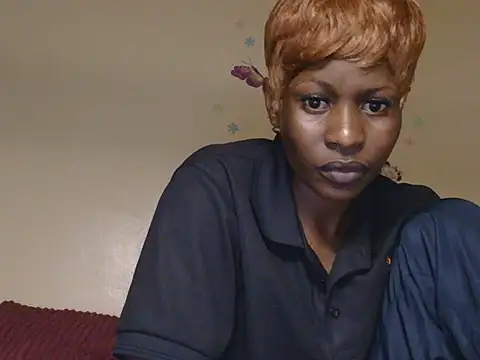 lunah sexxy online show from June 27, 10:38 pm