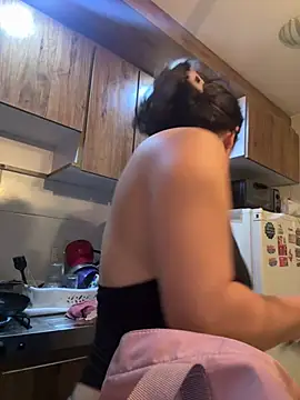 Lovers room online show from July 4, 7:04 am