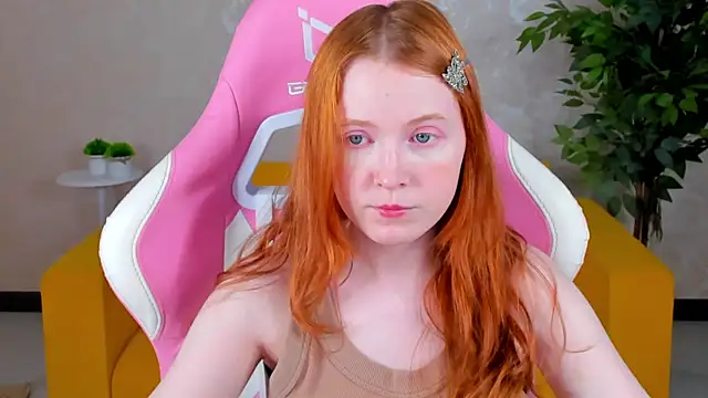 ari-kittyy online show from June 23, 4:10 am