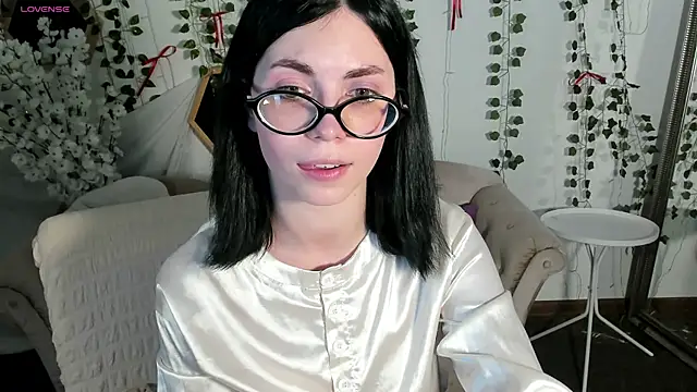 Velvet  Kiss online show from June 21, 8:57 pm
