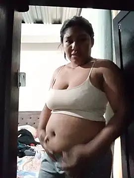 MoonMua online show from July 16, 7:18 pm