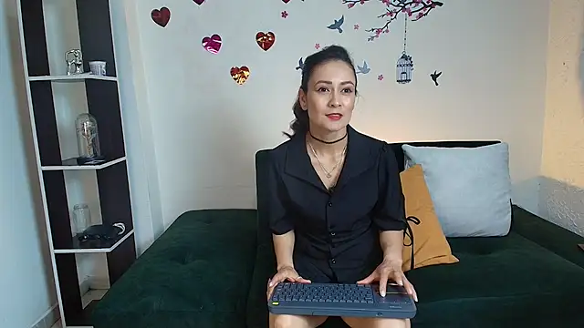  Anais Lanz online show from June 8, 2:18 pm