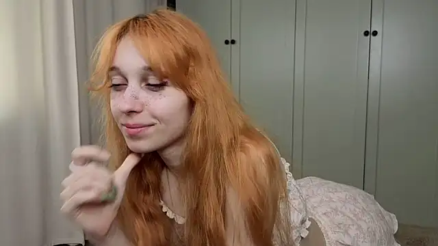 tgirlfoxy online show from July 9, 6:16 am