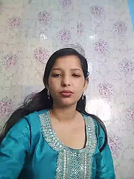 Queen Rosyy online show from July 8, 6:37 am