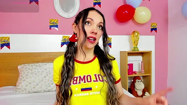 AshleyBenoitt online show from June 14, 12:49 pm