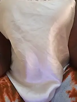 milkboobsmom online show from June 9, 1:10 pm