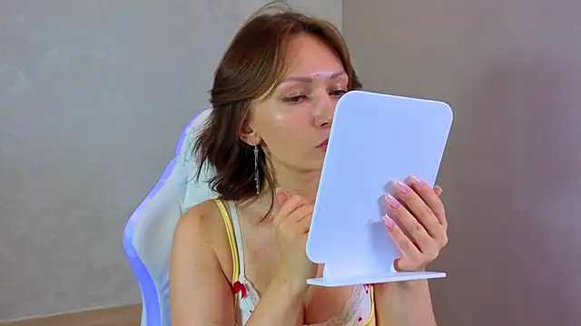 Emmiennova online show from July 12, 2:07 pm