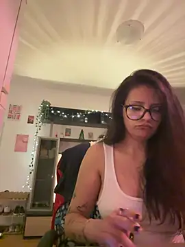 LittlePrincess2212 online show from July 24, 8:06 pm