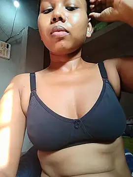 SexyMeena95 online show from June 14, 10:26 am
