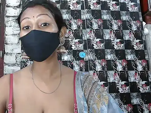 NottyMomo online show from July 18, 10:18 am