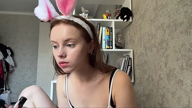 Mollybeans online show from July 27, 1:19 pm