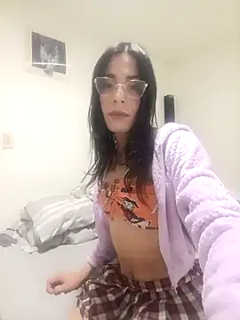 IsabellT online show from August 2, 7:33 am