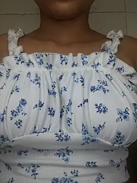 simmi dolls online show from August 6, 10:39 pm