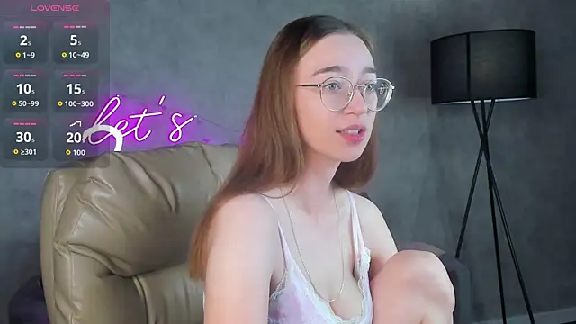 Lucy Green online show from July 29, 12:54 am