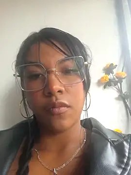 sophiagomezx online show from July 5, 3:18 pm