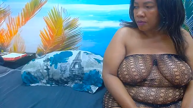 CURVYELEGANCExxx online show from July 31, 1:17 am