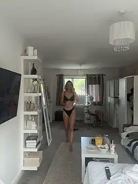sophiemae online show from July 1, 12:59 pm