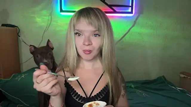 JadeEva online show from July 9, 5:48 pm