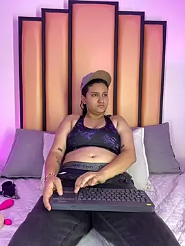 AuroraMoon1 online show from August 1, 4:47 am
