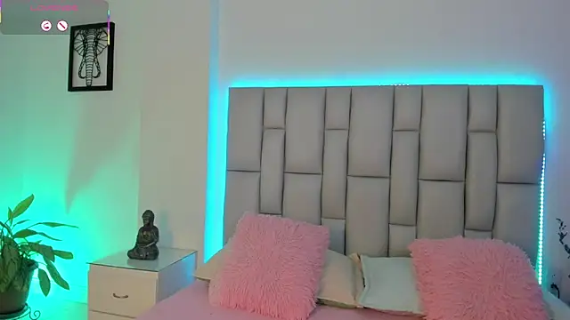 Geyn gomezz online show from July 7, 2:36 am
