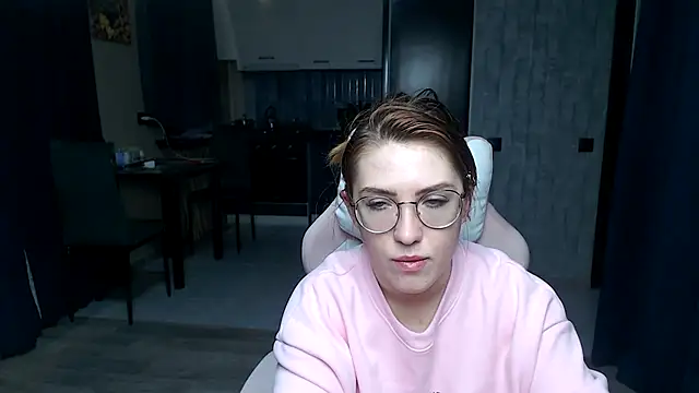 Reginasmilee online show from November 9, 5:25 am