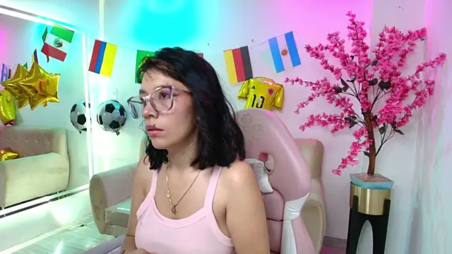 Alice chester online show from June 24, 7:35 pm