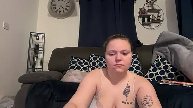 GirlNextDoorAmber online show from July 18, 3:32 am