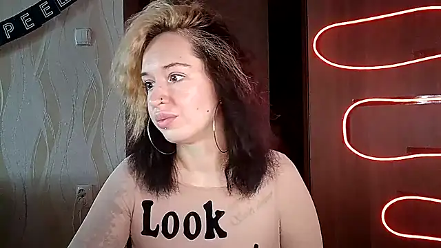 ElianaFox  online show from July 9, 8:28 am