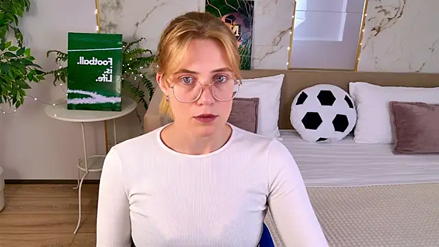Chloelight online show from July 7, 5:21 am