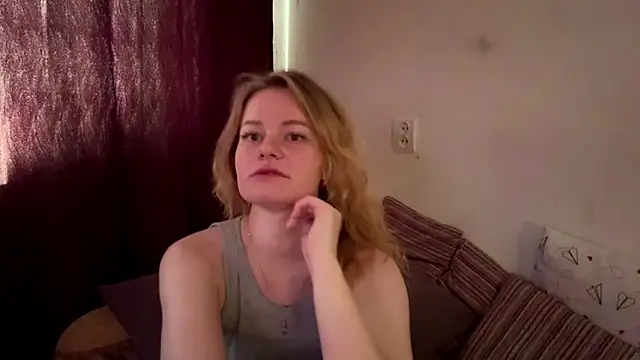 AryaGlow  online show from July 14, 9:57 am