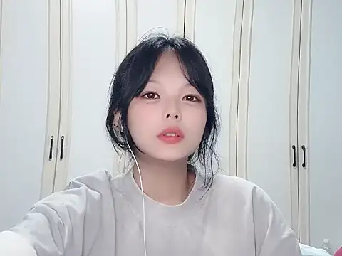 lila82828 online show from July 8, 12:07 pm