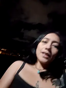  Evelyn25  online show from July 7, 4:04 am