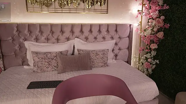 Erotic boobs  online show from July 13, 12:17 pm