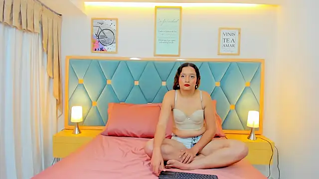 miss  kiara online show from July 9, 7:38 pm