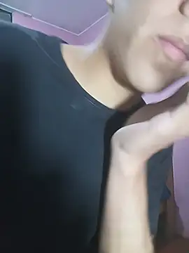 Luisamg2000 online show from July 10, 4:57 am