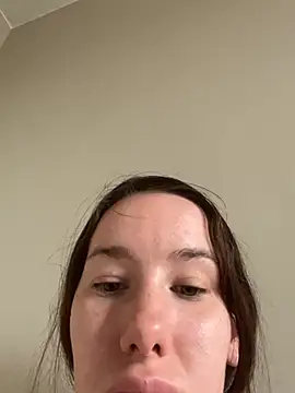 Lizaa5794 online show from August 8, 3:36 am