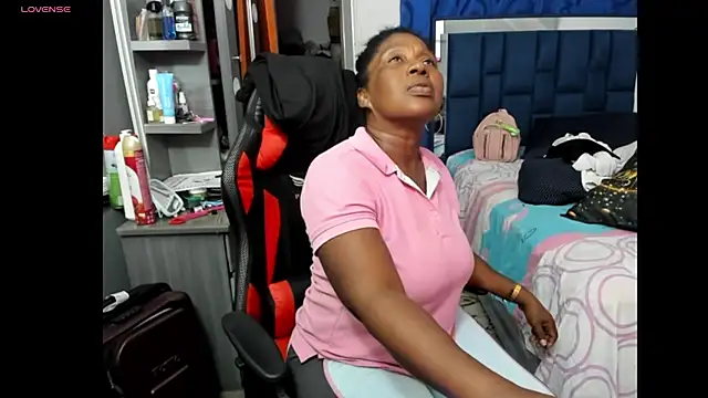 LupeAdams online show from February 2, 11:48 pm