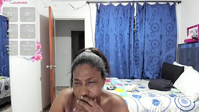 LupeAdams online show from October 16, 3:42 am