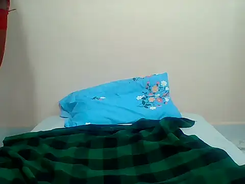 Amanda-Flower online show from July 14, 10:21 am