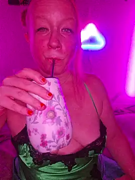 XxMs StarzxX online show from June 25, 1:16 am