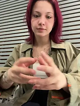 Lilly  Kiss online show from July 20, 7:11 am