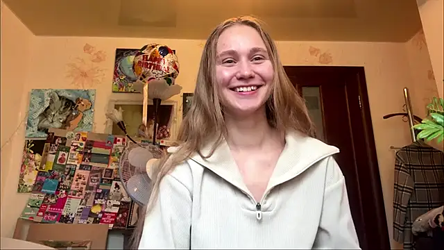 ShellieSavko online show from July 28, 6:11 am