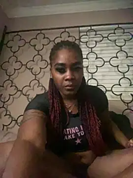 rierieNmya online show from August 8, 10:29 pm